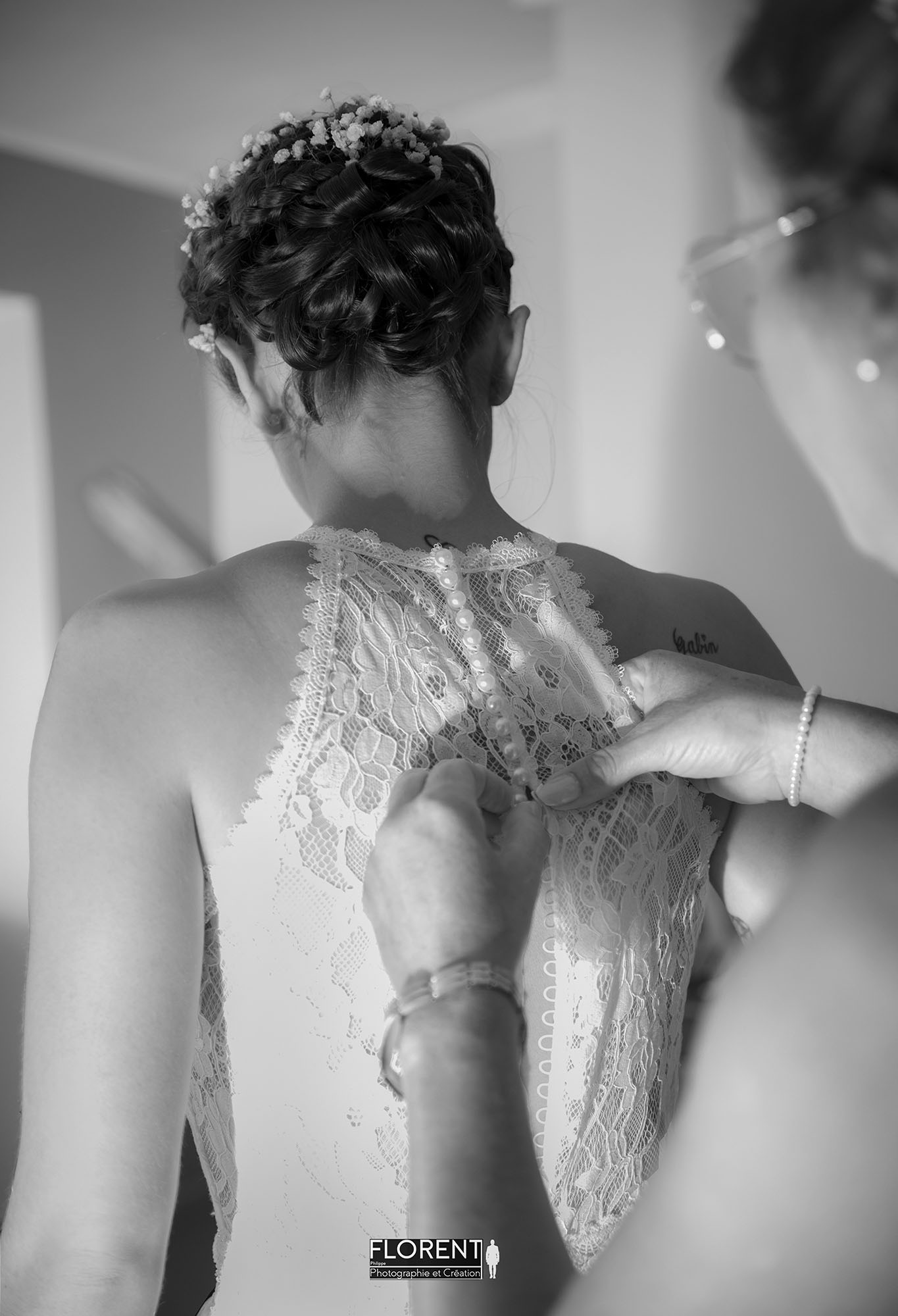 Habillage robe de mariée mariage magique florent studiop hotographe boulogne sur mer lille le touquet paris