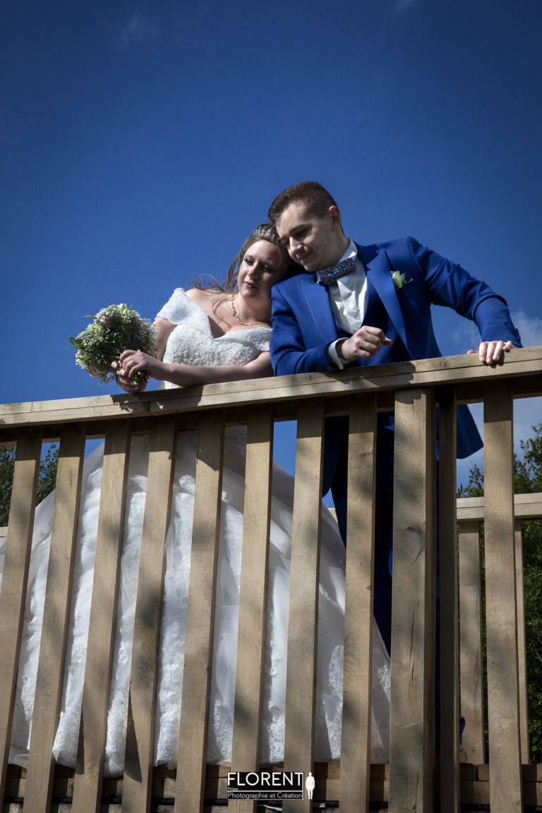 mariage-boulogne-sur-mer-scene-maries-magique-sur-un-pont-romantique-florent-photographe-boulogne-sur-mer-lille-le-touquet-paris-calais-saint-omer-le-touquet