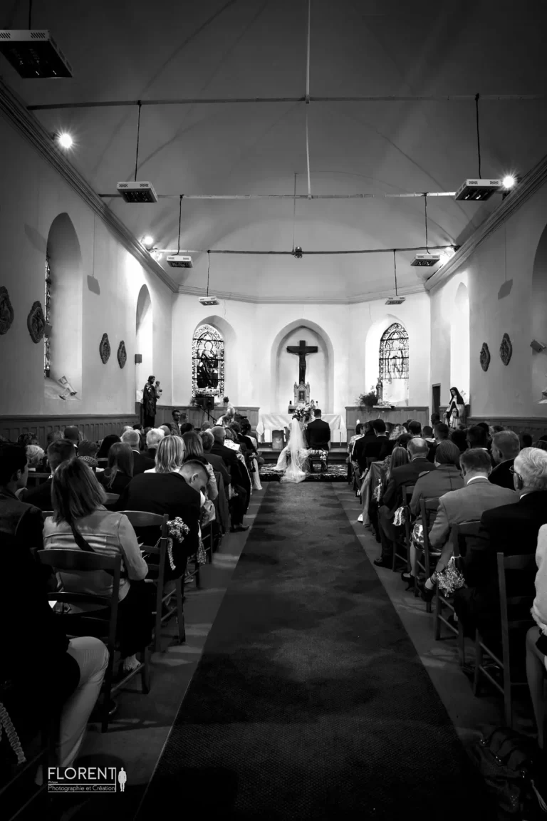 photographe mariage boulogne sur mer magnifique photo mariage prise du fond de l'église florent studio lille le touquet paris saint omer